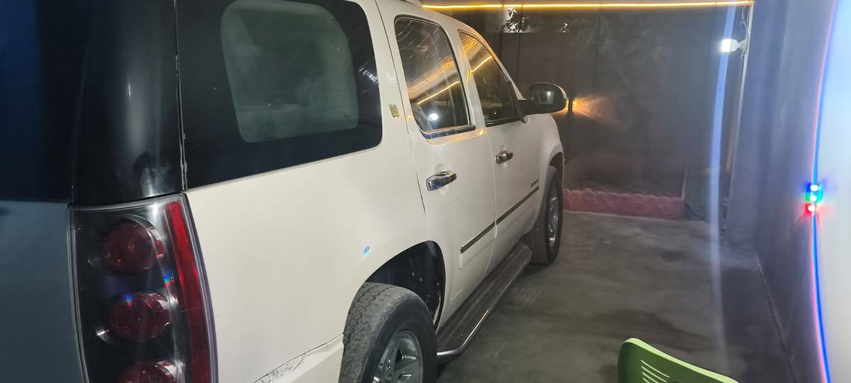 اسلام عليكم من رخصت مدير الكروب يوكن البيع 2014 دنهلي موصفات خاصه محرك 8 اي برد كهرباء باقي الموصفات عل خاص ***********
