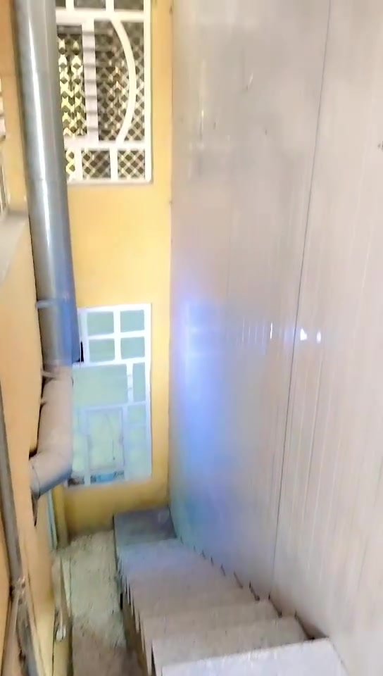 ملبيت للبيع مساحه 75 متر قاط ونص نضيف كولش مع ملحقات مكيف سخان ماطور أضاء تانكيات بيت كامل ونضيف جدا رايدي ب85 وبي مجال اي استفسار الاتصال ***********  ابو احمد
