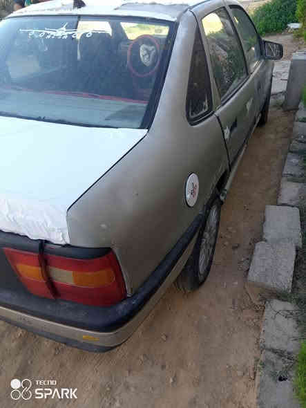 للبيع فكتره محرك 1800 سياره جاهزه وشرط التحويل وصاحبها داخل حديثه السعر22وبيها مجال للشراي المكان حديثه الوسطى نهاية الحولي وهذا رقم صاحبها ***********
