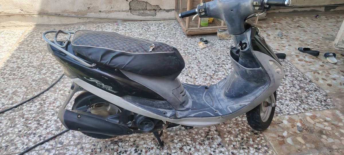 سلام عليكم ماكس منغولي مكينه مفتوحه فقط زنجيل للبيع السعر 450وبيه مجال بسيط مكاني حله حي العسكري شارع 80 ***********
