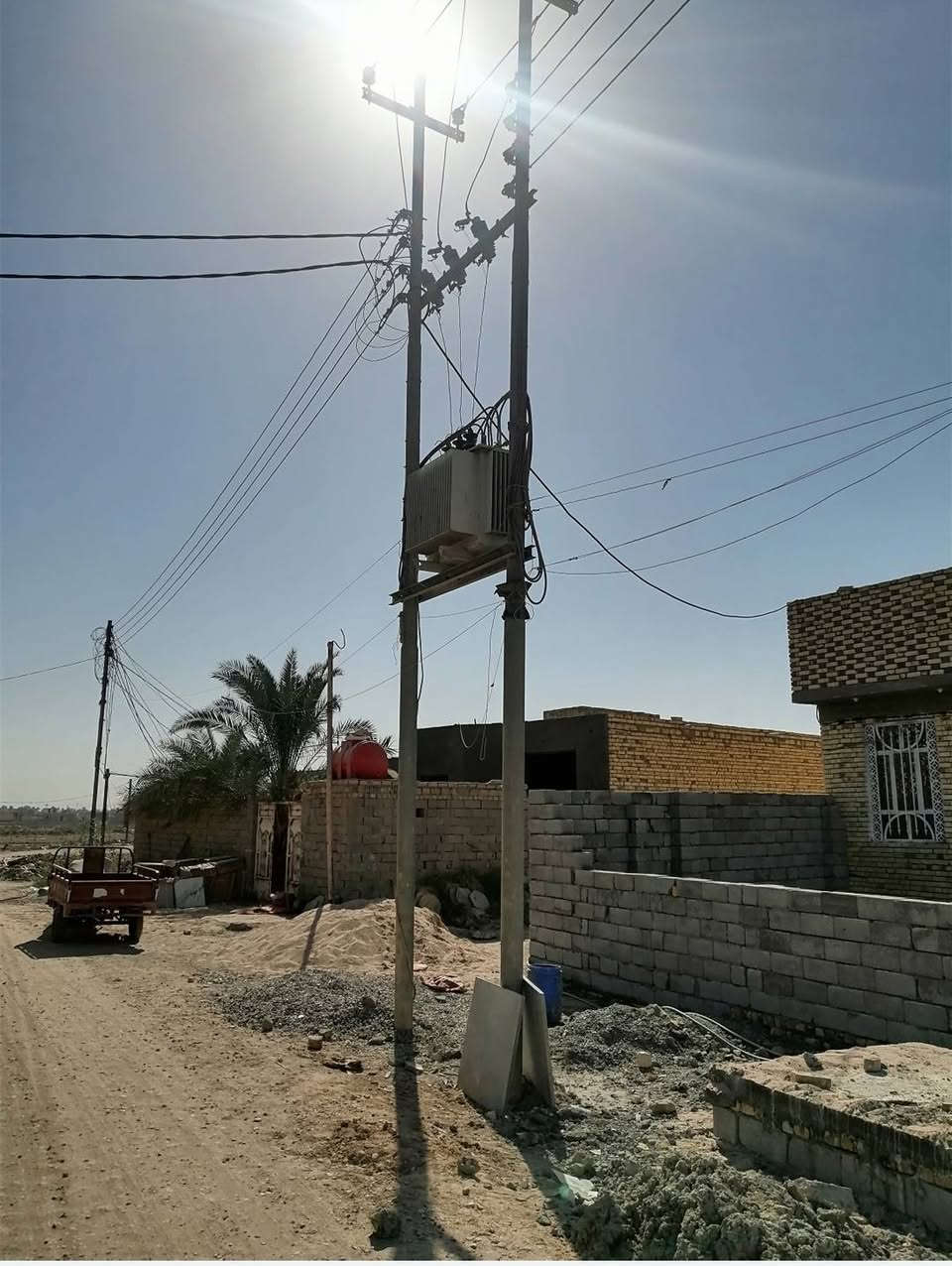 يوجد قطع زراعي ماي كهرباء مدارس شارع قيد الإنشاء تبليط سعر القطعه ٢٠٠متر 10 مليون أو 9 أو 8 حسب موقع القطعه العنوان شارع سوق الشيوخ مقابل حي الجوادين قريب على الإسكان الصناعي مجاور مجمع سيد الشهداء السكني عمود ٦٦ النزله الاستفسار *********** ابو أحمد
