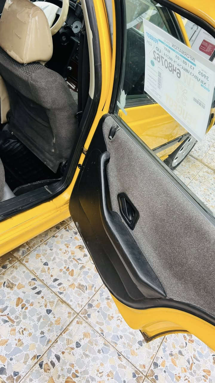 سلام عليكم البيع بيجو بارص 15 رقم بغداد الجديد  مصفره هيئه وغرمات سياره سياره شوف عينك جكليته نصبته كلش حلوه. سياره المه جنطه سعره 42 وبيه مجال الطيبين مكان سياره واسط الصويره رقه الهاتف *********** وقط تصال
