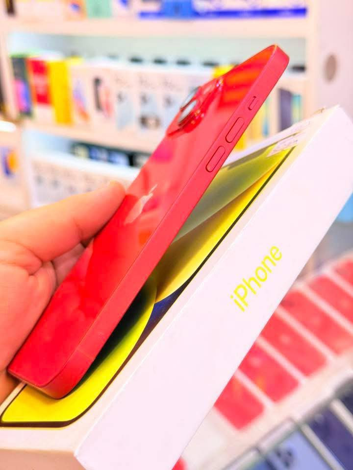 ايفون 14بلاس ذاكره 256بطاريه 94‎%‎جهاز اخو جديد زلغ واحد مابي وتر بروف جهاز ايسم كارت جهاز بمعنه كلامه نضيف هوه جديد سوه لا مفتوح ولا مصلح ملحقات كامله 
سعر 550الف قفله من الاخير 
بغداد البياع شارع

***********
