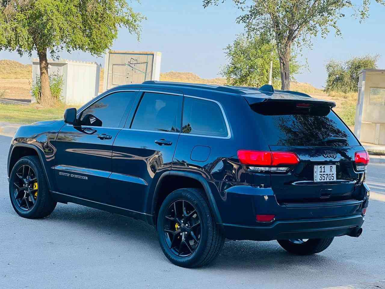 سلام عليكم جيب للبيع موديل 2017 امريكي رقم بغداد بسمي بيه جاملغ وبنيد بدون دواخل مكاني بابل رقم الهاتف ***********
