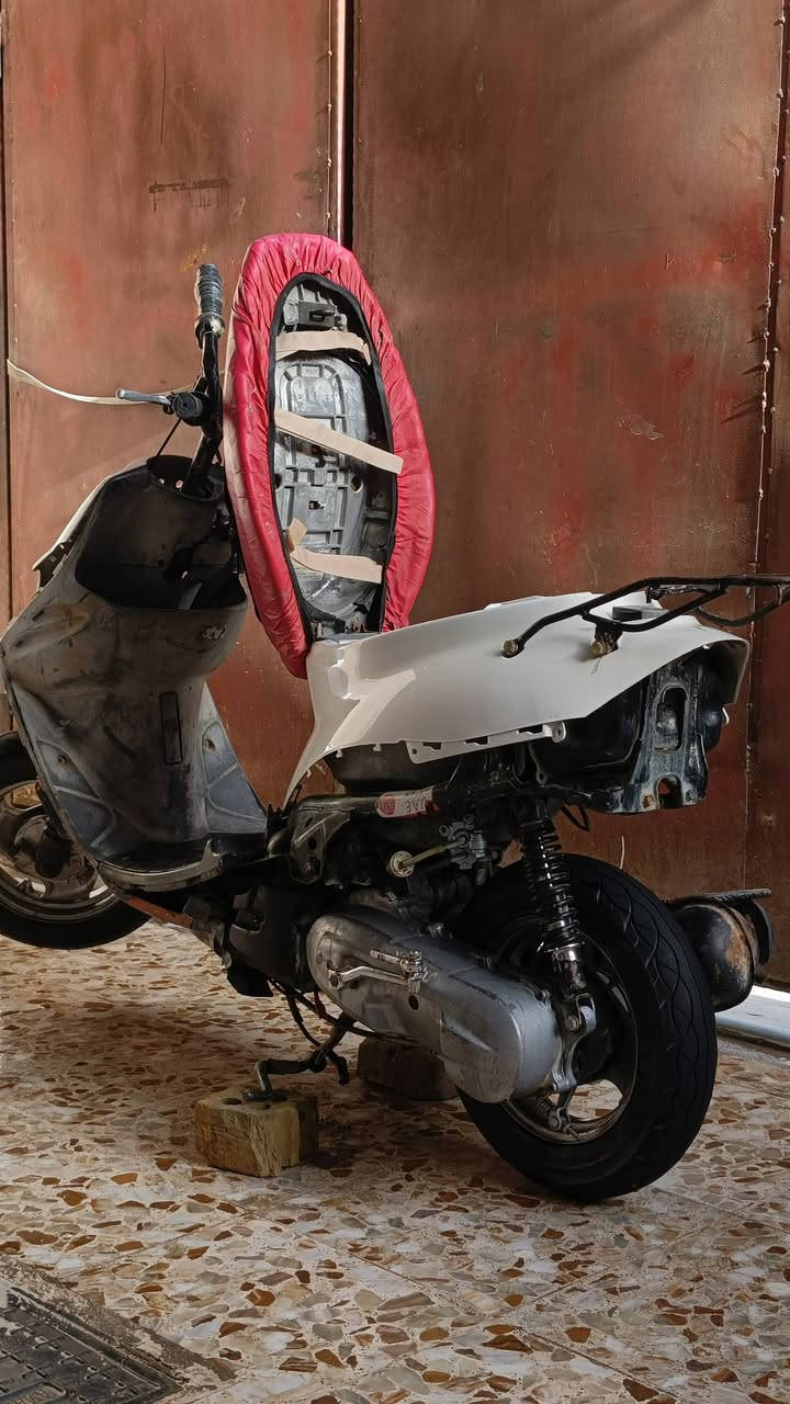 سلام عليكم
دراجه بيجي تسعه زروف للبيع 
دراجه تعمير كله جديد 25 ماناقصه شي 
محرك جديد +شاصي جديد+كهربائيات كله جديد+ تخم تايرات جدد+ بلك جديد +دبلات امامي وخلفي شغالات+دراجه ما متعوبه وبعدهي جديده +صوت اكسل مابيها+ دراجه مداريها 
السعر 300 وبيها مجال قليل كلش كلش 
مكاني نجف كوفه حي سهله للاستفسار علق وبالخدمه 🌹
اكرر دراجه تعمير جديد


**إذا كنت صاحب هذا الإعلان وتريد حذفه لأي سبب، رجاءا أرسل رسالة إلى الدعم الفني**