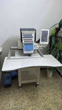 مكينه تطريز max2026 للبيع نضيفه جداً مستخدم شي بسيط تقريبا ١٠٠ تطريزه ...