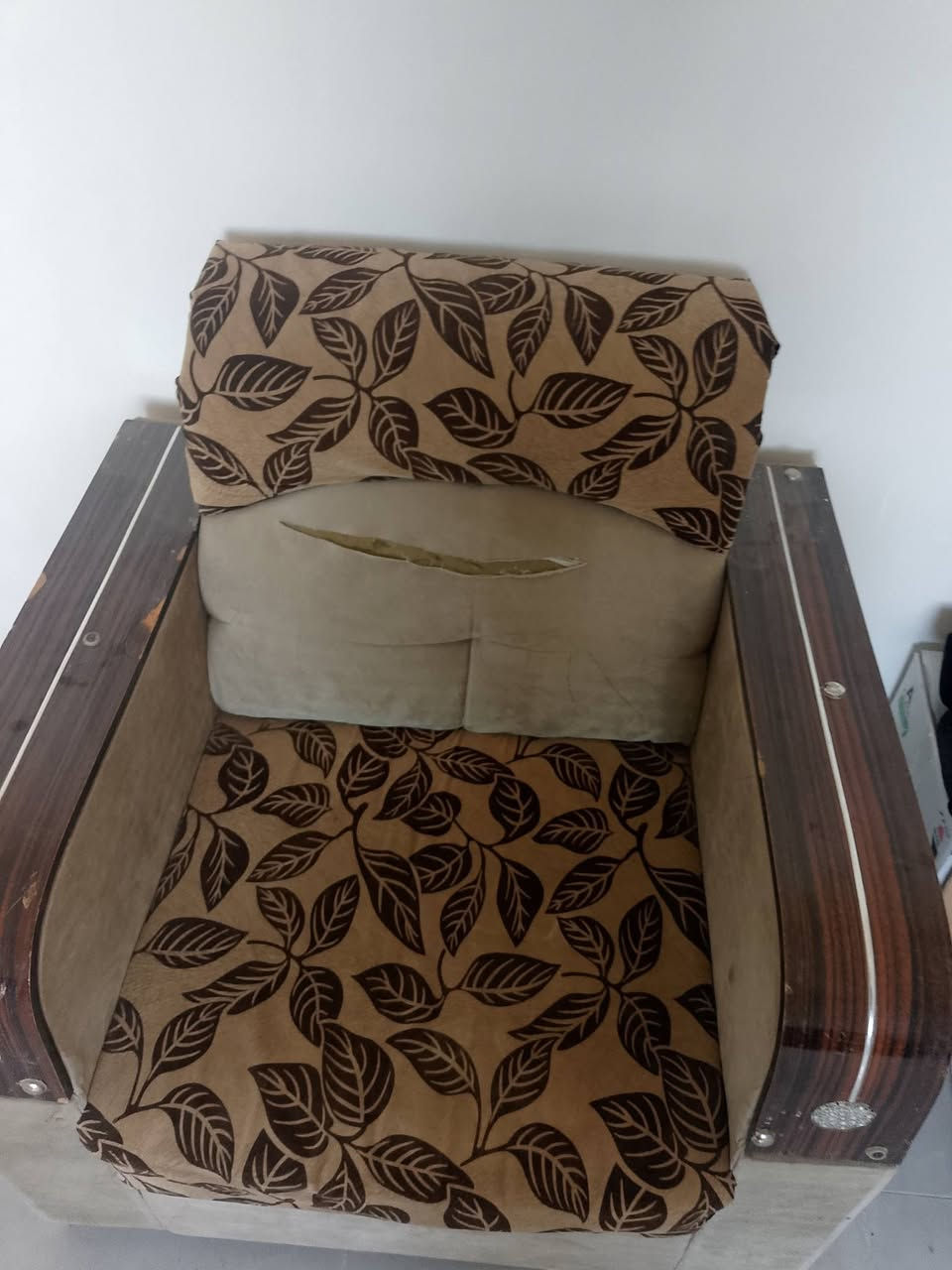 سلام عليكم تخم قنفات للبيع السعر خاص
***********وتساب
