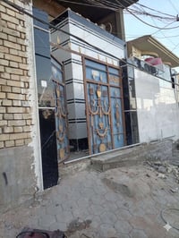 باب • أزرق • نجف حي القدس