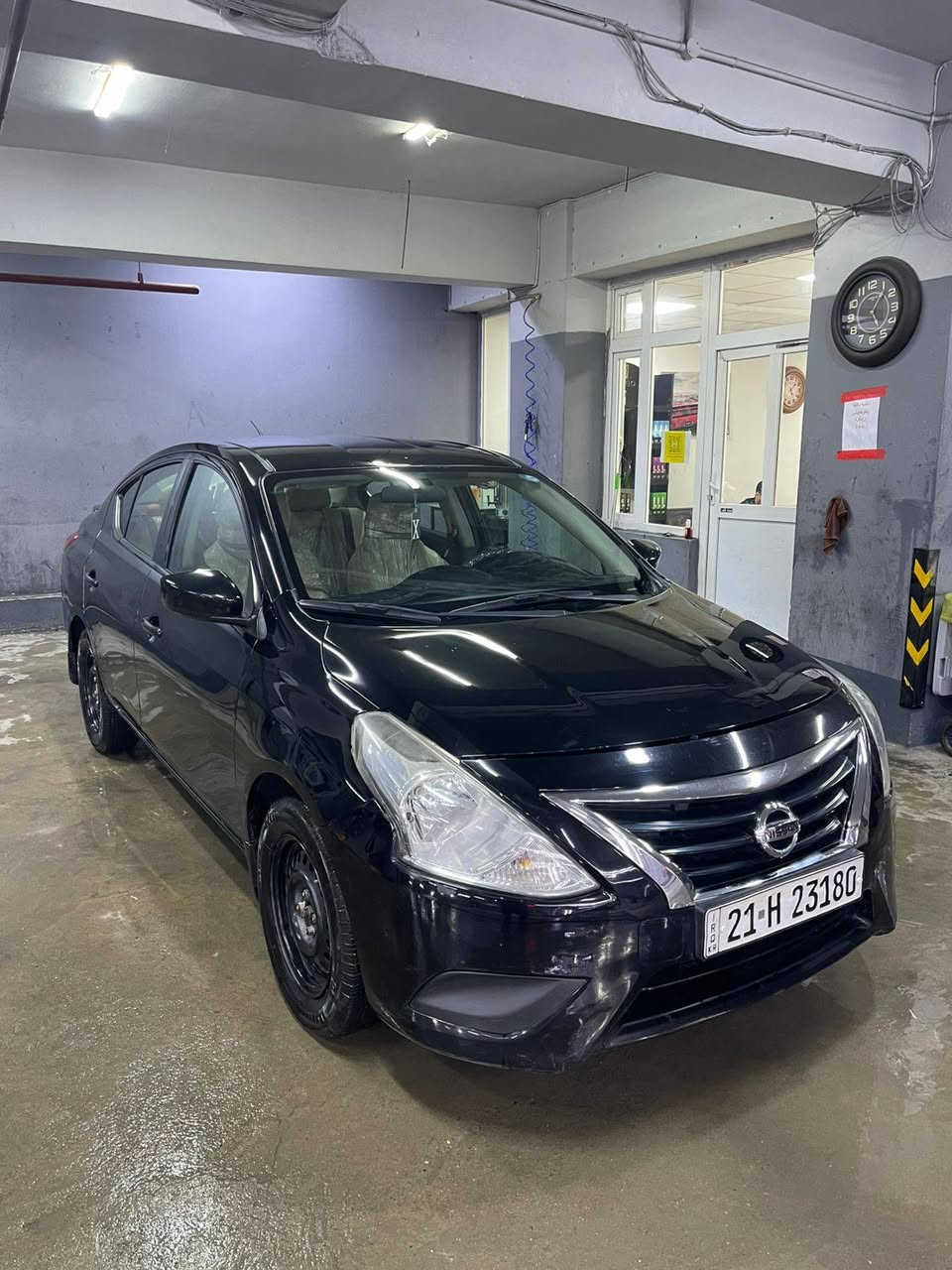 السلام عليكم نيسان فيرسا
موديل ١٧ 

وارد أمريكي 
 عداد المشي 90 
 بجب كبس
حادث  نص باب السايق صبغ وباب مبدل  تبديل فقط و صور السونار موجوده 
 
 سياره كلش نضيفه بدون اي نقص    رقم
 سليمانيه هزه جديده  تحويل ثاني يوم 
سعر 89
الشراي يتصل ويدلل 
***********
***********
***********
