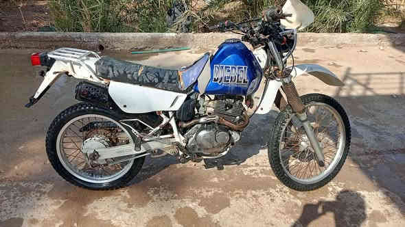 السلام عليكم ورحمة الله وبركاته
موجود قفاز للبيع محرك 200 
سعره 9 اوراق وبي مجال 
المكان ديالى مندلي قزانيه 
الرقم *********** موجود وتساب
