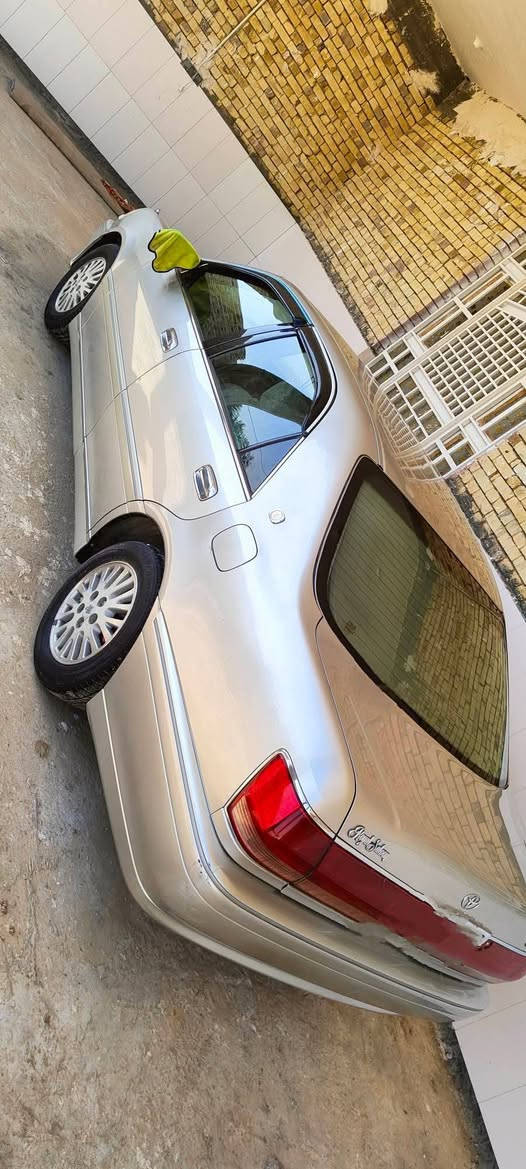 ملكه قماره بس والباقي كفاله موديل 2001 بيه استمارة حجز السعر 45 أو بيه مجال بصيط ديفور الزغيره ***********
