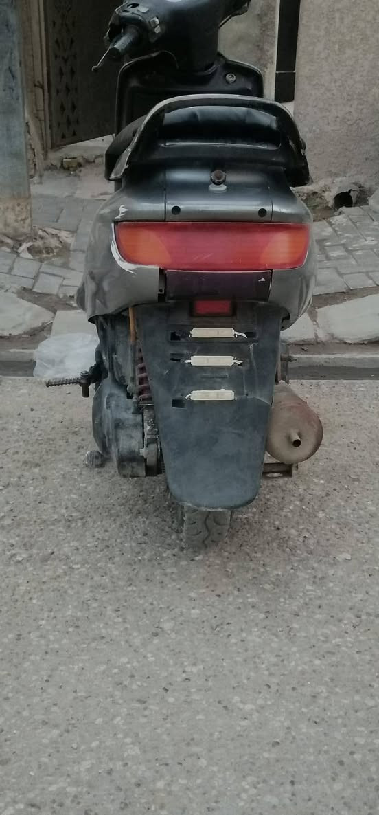 دراجه فراشه للبيع بسعر 250الف رقم صاحب الدراجه ***********
