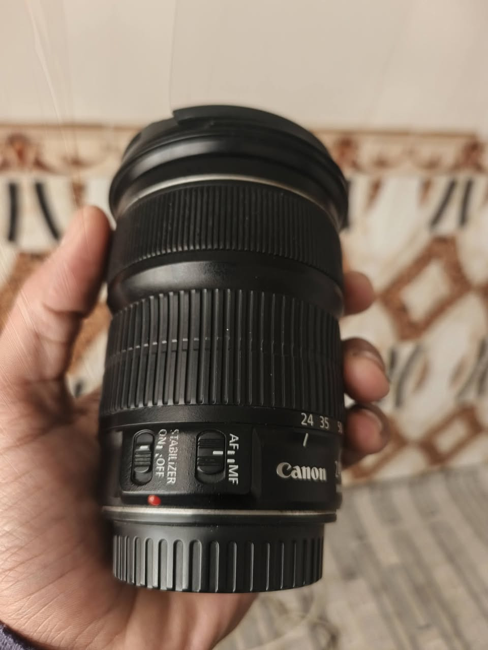 سلام عليكم

عدسة كانون 24 105 الرنك الفضي عدسة كلش نظيفة كامله مثل ما تشوفون 
صورتها صافية كلش 
سعرها 350وبيها مجال  
مكاني كربلاء ***********
