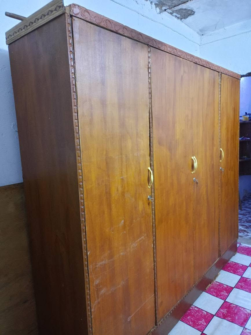 كنتور 4بواب صاج يحتوي على خانه زغره رف وخانه الوصط رف وخانه تعلاكه سعر 140 العنوان العمارات الملح مقابيل حي الخضراء قرب مدرسه رقيه الانصاري قرب فلاح المضمد *********** عمارة, ميسان
