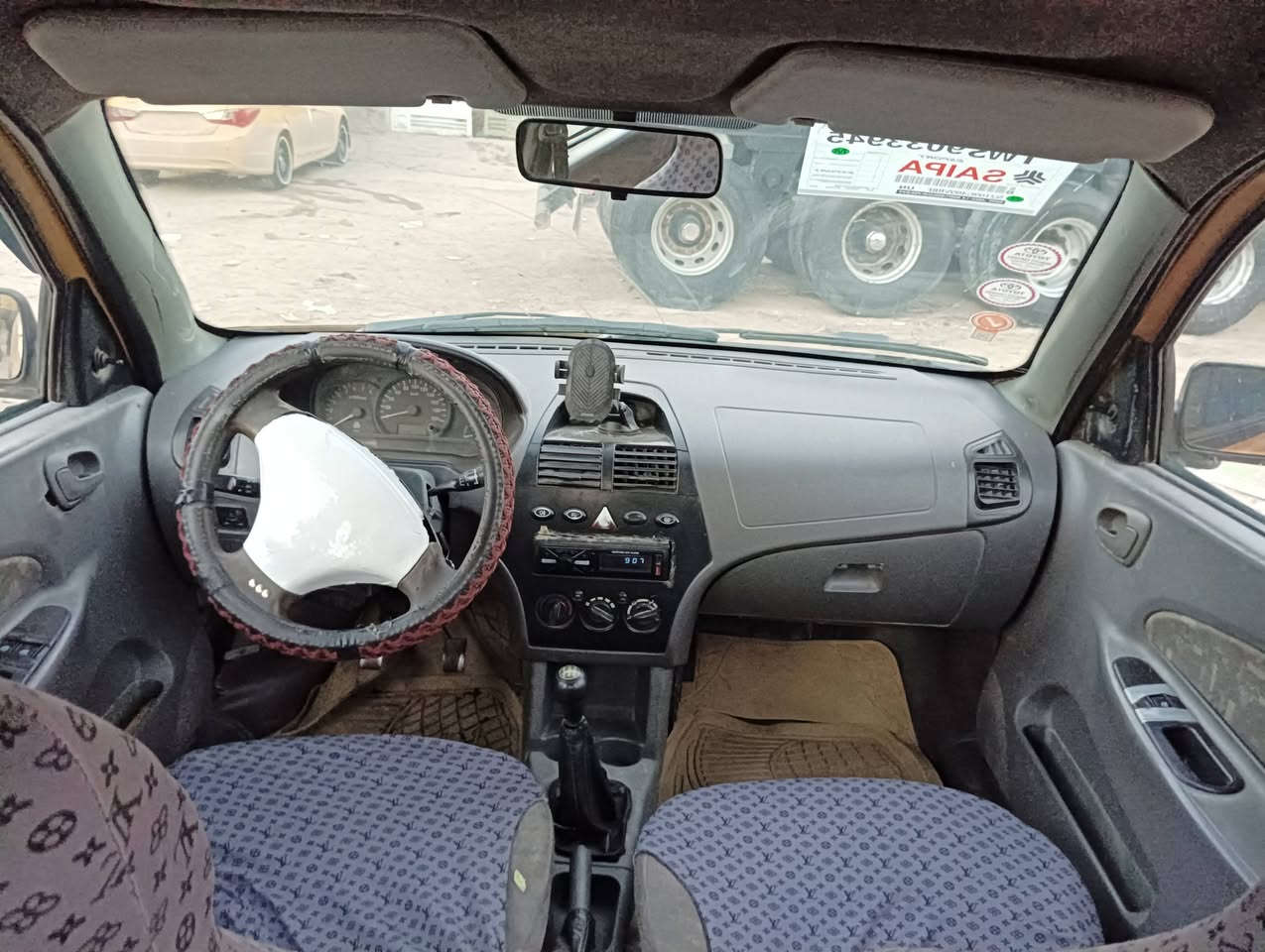 السلام عليكم شباب سياره طيبه للبيع موديل 2015كهربايات كله شغال تخم تاير جديد رقم بغداد راعيه موجود تحويل مباشر هيه وغرامات مصفره سنويه ال28غرفته جديده كير مكينه شرط الكفاله سنويه مشروع وطني اقره المنشور وخابرني مستعجل على البيعه السعر 26وبيه مجال الموشراي لا يخابر مكاني بابل مامتواجد على الفيس هذا رقمي ***********
