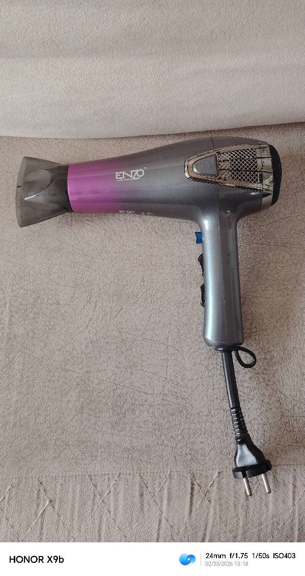 موجەفەی ئەوروپی مارکەی( Enzo ) 6000 وات
وایەرەکە کۆدەبێتەوە
گەرم و سارد
هێزێکی زۆر باشی هەیە
ئاسانە لە بەکارهێنان
بۆ زانیاری زیاتر کۆمێنت بکە یان نامە بنێرە بۆ تایبەت السليمانية, العراق


**إذا كنت صاحب هذا الإعلان وتريد حذفه لأي سبب، رجاءا أرسل رسالة إلى الدعم الفني**