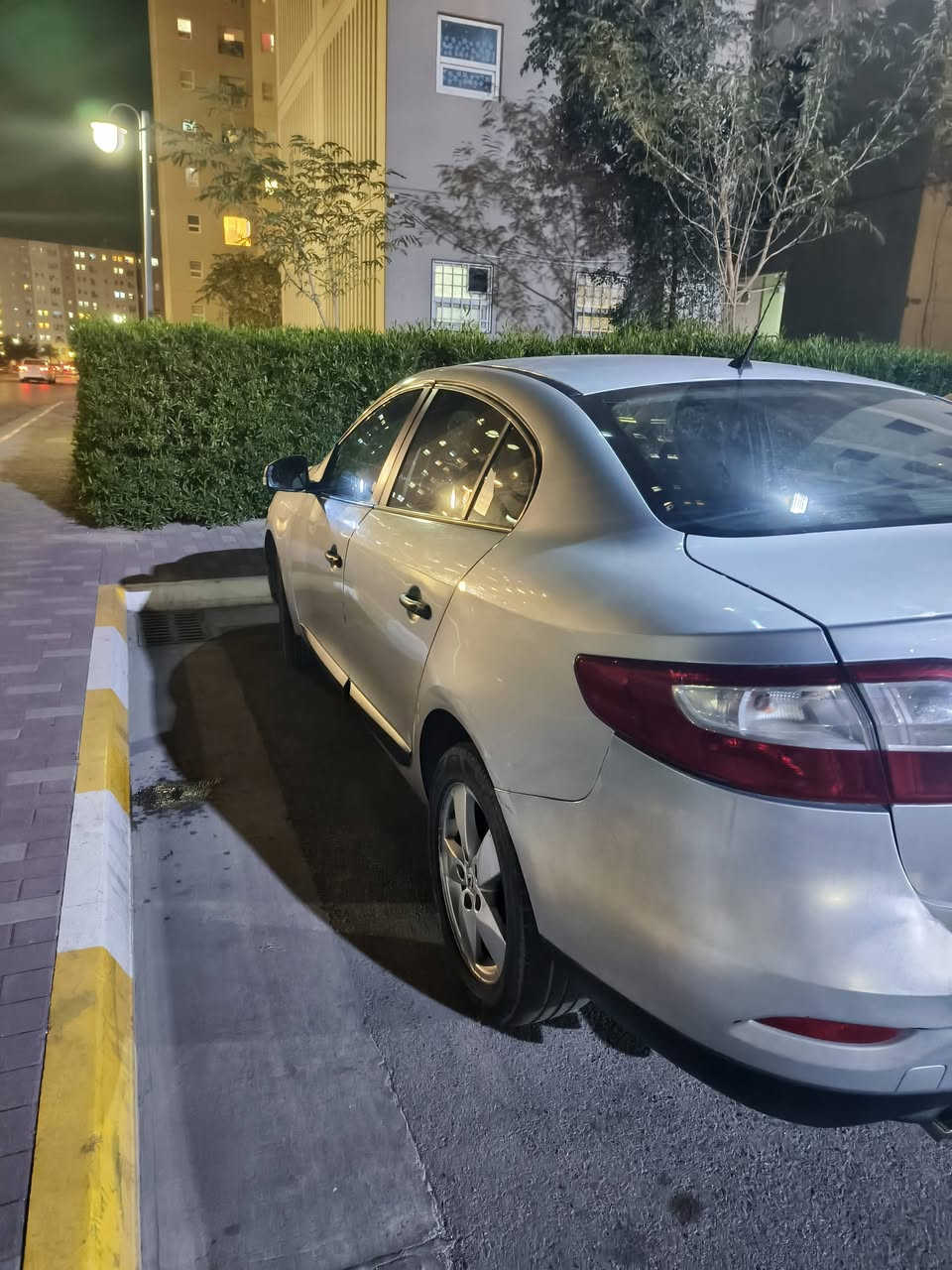 سلام عليكم
عندي رينو فلونس للبيع موديل ٢٠١٢ مشروع وطني ... واتساب ***********
