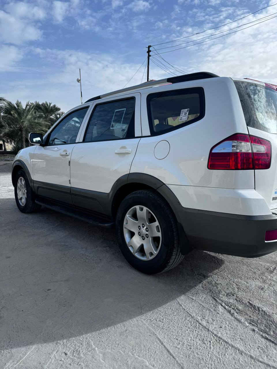 مهافي موديل 2013 خليجي مكفوله كفاله عامه السيارة فول مواصفات تحكم ستيرن و فتحه القماره وهواي مواصفات معروفه السعر ﴿150﴾ وبيها مجال قليل ﴿***********﴾ السيارة احله من التصوير وكلشي موضح بل تصوير 👍🏿
