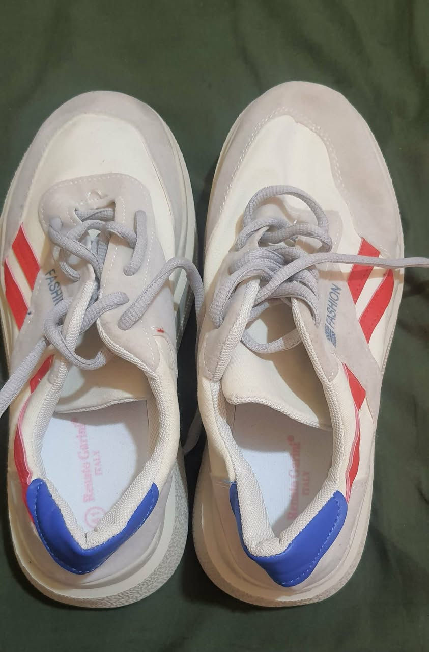 شلعه تصفيه ٦ أزواج احذيه رجالي سعر ١٥ ألف فقط وتوصيل ٣


**إذا كنت صاحب هذا الإعلان وتريد حذفه لأي سبب، رجاءا أرسل رسالة إلى الدعم الفني**