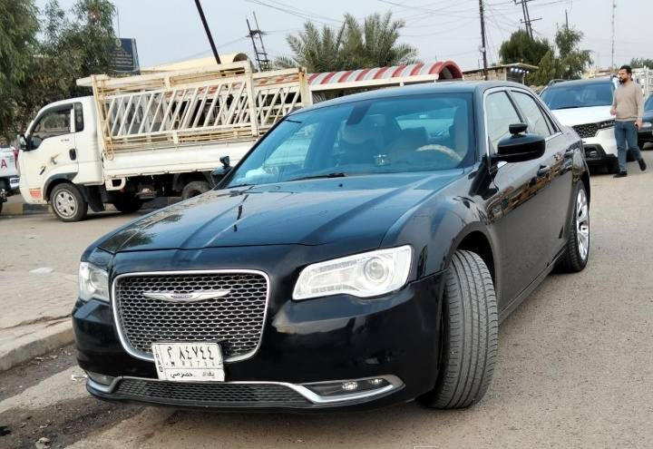 السلام عليكم ورحمة الله وبركاته للبيع اوباما 19 بغداد كامل مواصفات كشنات كهرباء تبريد تدفئه امامي خلفي بنوراما فتحت سقف تشغيل عن بعد لايت زنون عداد المسافه 80 سياره محرك هيمي المرغوب مكفوله تقرير مياه امطار وقطره ماي ماواصلهه الكهربائياة ذهب كلير بالجاملغين الخلف فقط واتساب هذا *********** السعر 210 وبيهه مجال
