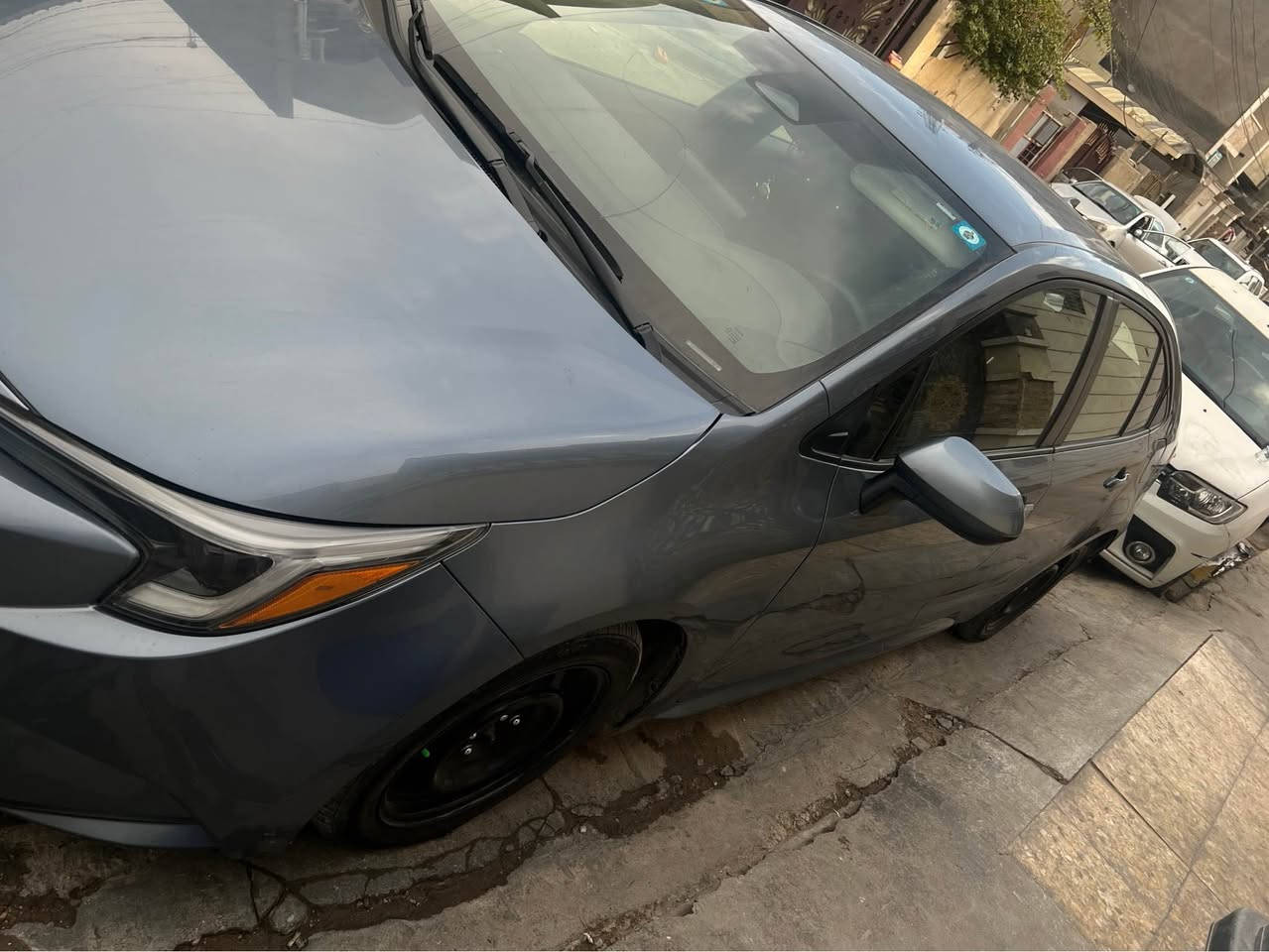 السلام عليكم كورلا هايبرد موديل 23حادث قبغ جنطه ومصلح نفسه وصبغ جاملغ خلفي  السياره جديده لوك جاهزه من كلشي ماشيه 78miمواصفات leمعروفه عارضها ب160وبيها مجال للاستفسار*********** بغداد, العراق
