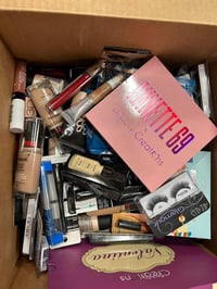 كارتون مكياج • توصيل مجاني • فحص مندوب