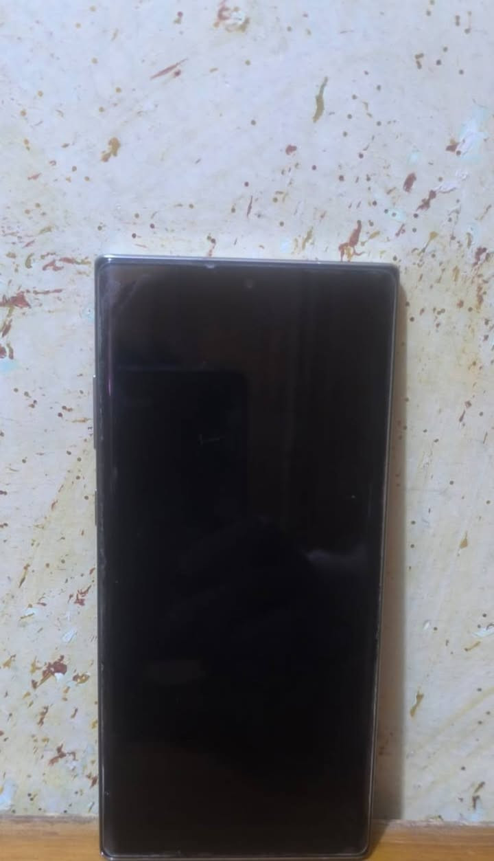 جهاز نوت ١٠ بلاص مكفول من كليش جهاز ذاكرة ٢٥٦ مكاني كربلاء حيل عسكري مال  لعابد  ***********
