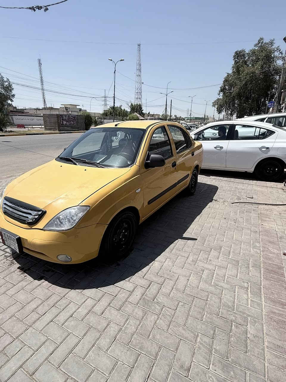 السلام عليكم اخوان طيبة 2015 بغداد  السعر 36 وبيهة مجال بصية السيارة  بسمي تحويل ثاني يوم السيارة مثل متشوفون بل صور السيارة جازهة من كل شي من تبريد  من صدر من مكينة وكير بلاديات  تايرات جديدة   الداخل جلد 
عنواني بغداد الدورة ابو دشير ***********
