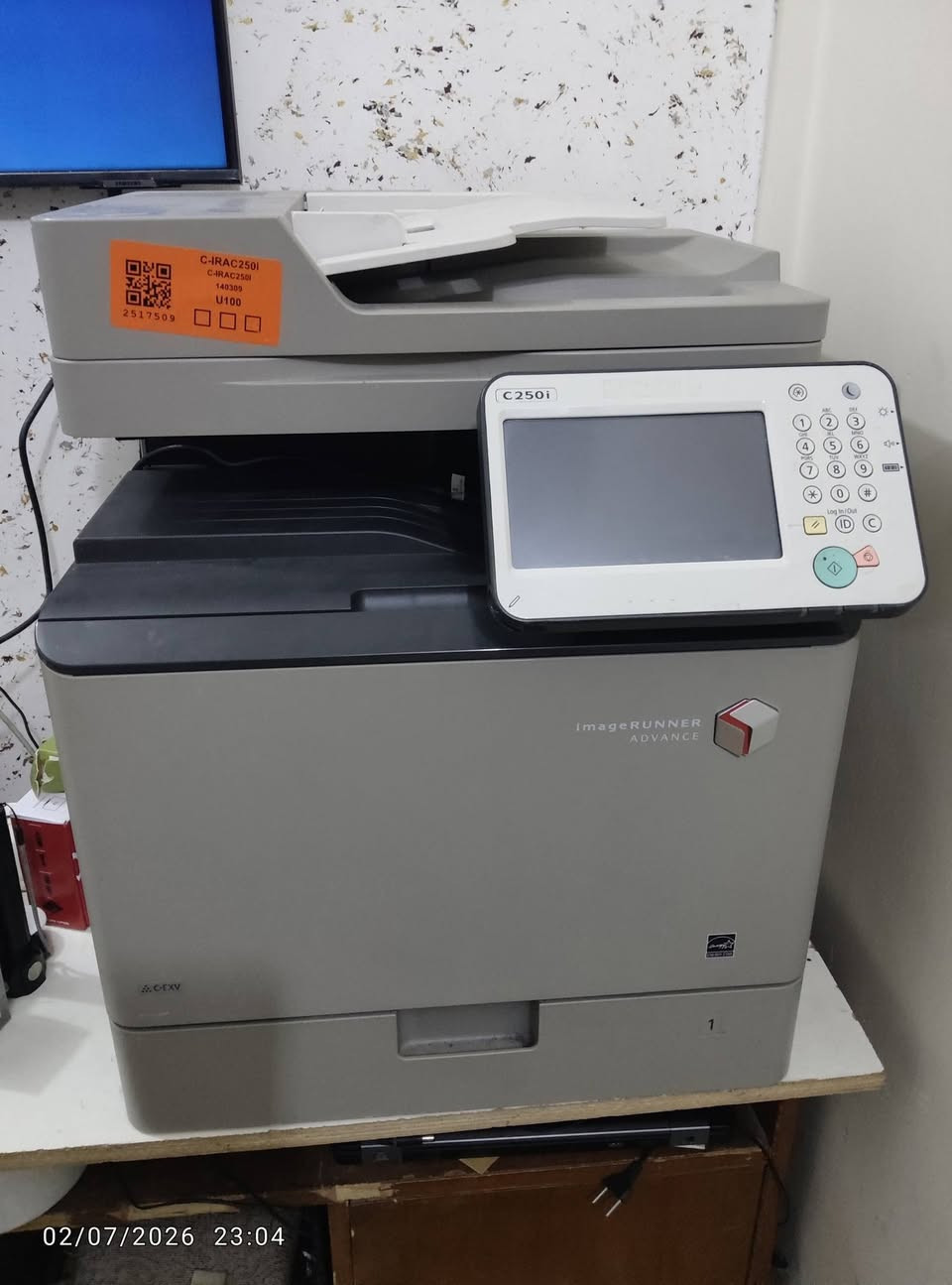 للبيع آلة استنساخ Canon imageRUNNER ADVANCE C250i
آلة تصوير وطباعة وسكانر احترافية من شركة Canon، مناسبة للمكتبات، المكاتب، الشركات، والمدارس. تتميز بجودة طباعة عالية وسرعة في إنجاز الأعمال، مع إمكانية الطباعة والتصوير بالألوان والأسود والأبيض. تدعم أحجام ورق متعددة وسهلة الاستخدام. يدعم تصوير و جهين
📌 الموديل: Canon imageRUNNER ADVANCE C250i
📌 الاستخدام: تصوير، طباعة، سكانر.
📌 الحالة: جيدة جدا
💰 السعر: 275,000
تواصل خاص
***********
