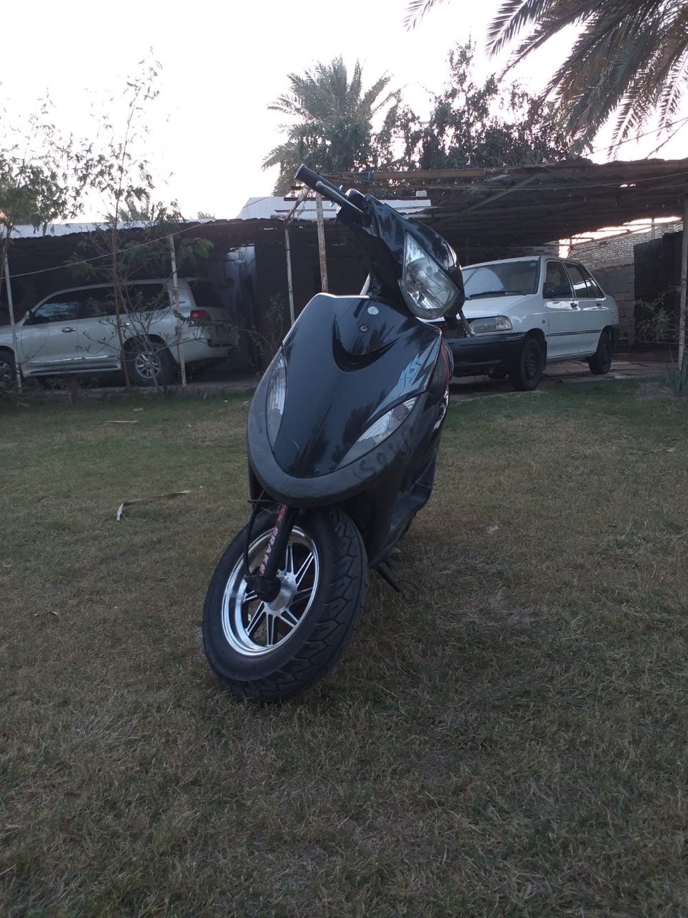 سلام عليكم ماكس عدله ختم واحد ويه المكينه كفرات مختمه السودات مختمه والدراجه ملحه بلادي + الذيل مختم و الدشبول مختم و قبق الكور مختم  بوشه 55 ابلادي مفتوحه تبديل ولفات دراجه شلعه ومعدل مكينه ناعمه وبيه تفاصيل اكثر   وياه صلنصه حلزوني و ويل نجمه الدراجه مكفوله من السرقه و من كل شي دراجه بيه بعد ترتيبات السعر 650 وبيه مجال قليل  العنوان كربلاء حي الحر الرقم : *********** بيه واتس 