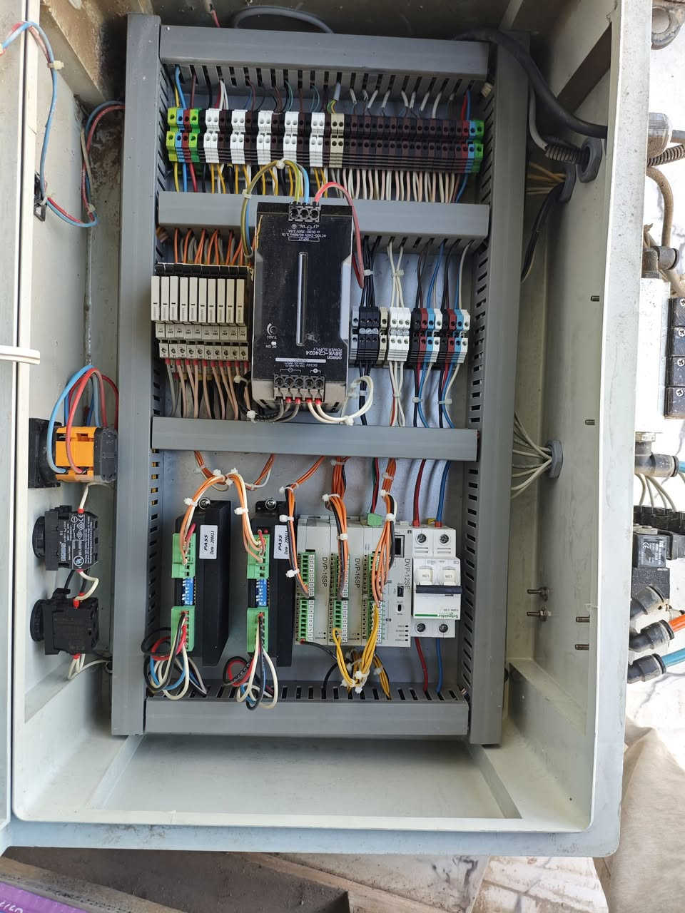 السلام عليكم بنل PLC Delta عدد 2للبيع


**إذا كنت صاحب هذا الإعلان وتريد حذفه لأي سبب، رجاءا أرسل رسالة إلى الدعم الفني**