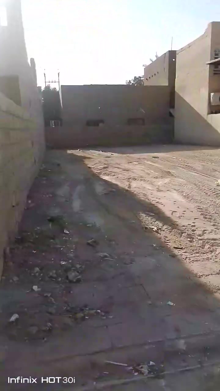 قطعه مساحة 200 متر حي شرطه سعر  105 مع مجال ***********
