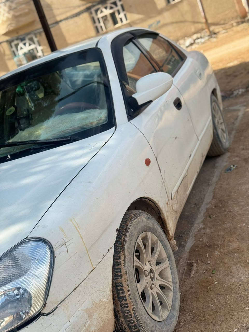 سلام عليكم
لبيع دايو نوبره موديل 2002 
السياره عايزه بس حداديه  اما البقيه مابيهن شي  كير اوتماتيك ومكينه كلشي نابيهن ترايك وين متريد 
رقمه بغداد سنويه صاقطه صارله اقل السنه  السعر 30 وبيه مجال 
مكان سياره نجف الاتصال عل الرقم ***********
