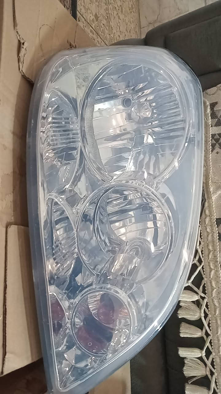 السلام عليكم
غراض للبيع مازدات و بك لايت واحد من البك لايت مفطور 
 السعر 60 الف 
***********
