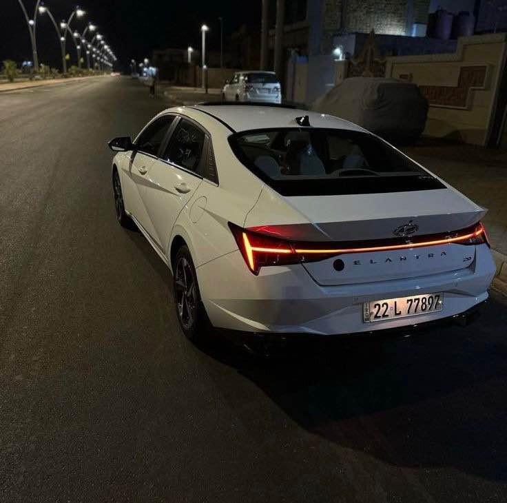 السلام عليكم 
هيونداي النترا مديل 2023 خليجي كفاله عدا بارد بسيط بخشم البنيد ودعاميه مبدلة الباقي كفاله السياره فول للاخير بصمه شاشة كامره مري كهرباء فتحة مكينة 2000 دوش السياره جديده وما متعوبه ماشيه 30 الف كيلو رقم اربيل سنوية لل2028 تريد تحويل تريد وكالة السيارة جاهزه للاخير ما بيها اي نقص السعر 175 للاستفسار اتصل على *********** البصرة, العراق
