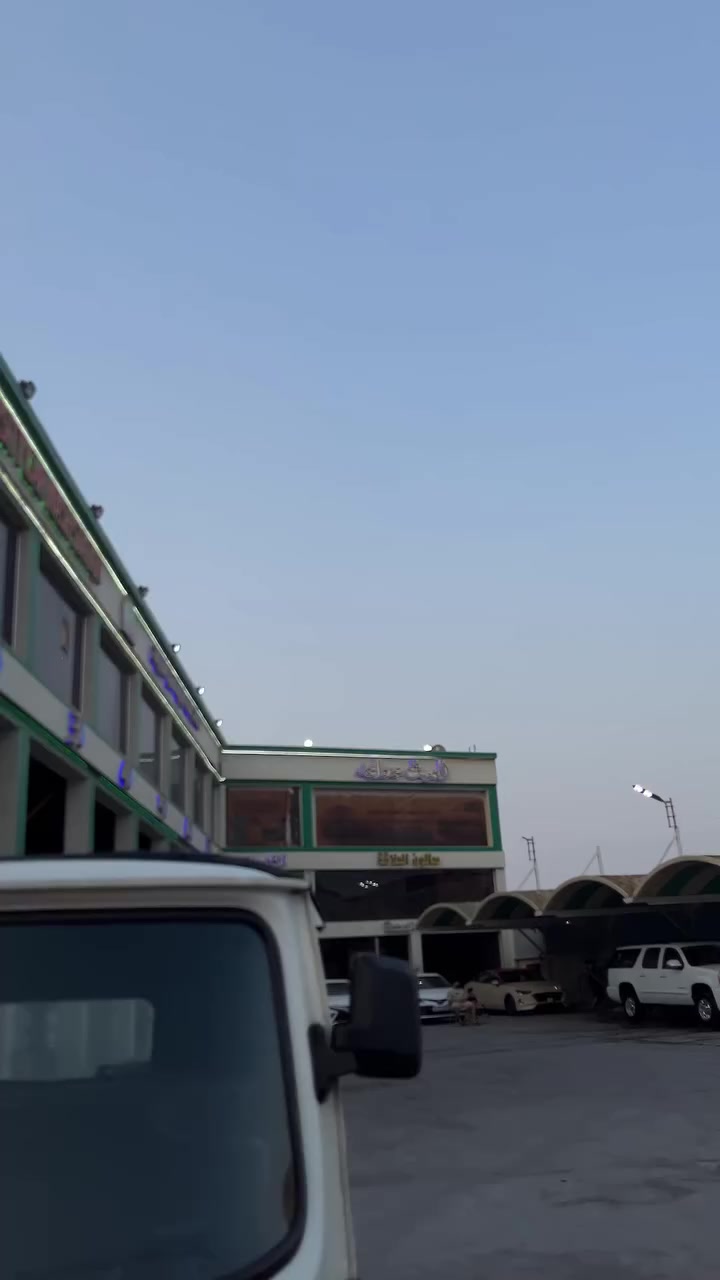 تكتك مديل 2022رقم وسنويه مكينه مجفته و بيه بس ضربه بلغد والباقي كفاله من الضربه  سعر 7وبيه مجال بسيط رقمي ***********
