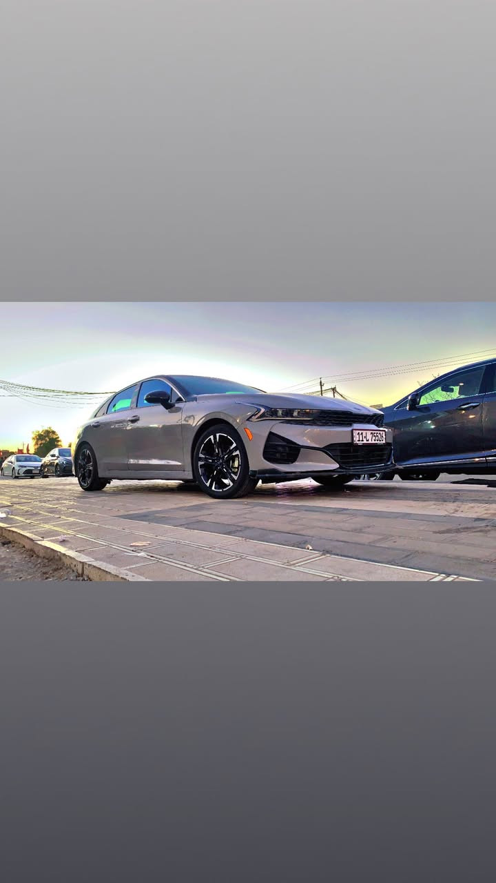 #كيــا_K5
‏Kia k5
فول جيتي لاين
محرك1600تيربو
موديل ٢٠٢١
‏‎فول مواصفات 
* بصمة تشغيل 
* بانوراما 
* نظام صوت
* داخل احمر
* تحديد مسار
* بصمة ابواب
* تشغيل عن بعد
* سايد بريك بصمة
‏* AUTO HOLD
* شاشه كبيره
* ستيرن حرف D
* كاميرا دواره
* كشاف امامي
* شاشه اعطال
* رادار امامي
* رادار جانبي
* مراقيه النقطه العمياء
* اشاره بالمري 
* مري قلاب
* جلد
* كرسي كهرباء 
* أنظمة قيادة 
* تدفئة  كشن
* شاحن لاسلكي 
* صندوق ذكي
* لد خلفي
* نظام الملاحه
* فول تحكم ستيرن
* 
* مخارج USB‏‎‏‎
حادثها موضح بالصور
 الاستفسار ***********
مكاني حي الجهاد
