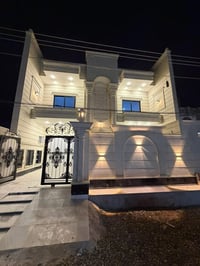 التوحيد • بيت ٢٠٠م • واجهة حجر