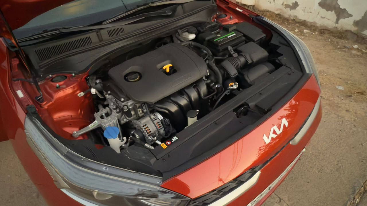 السلام عليكم كيا فورتي موديل 2022 للبيع نصف فول رادار تحديد مسار تحكمات ستيرن سيارة جاهزة ما بيها اي نقص... الضرر جاملغ خلفي يم قبغ البنزين بي شوية معجون وصبغ فقط ... السيارة ماشية 56 الف ميل السعر 145 ورقة 
*********** التواصل واتس
