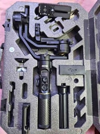 رونن CRANE2S للبيع مستخدم قليل ريدله فقط بلاطه هاتف 07713744202