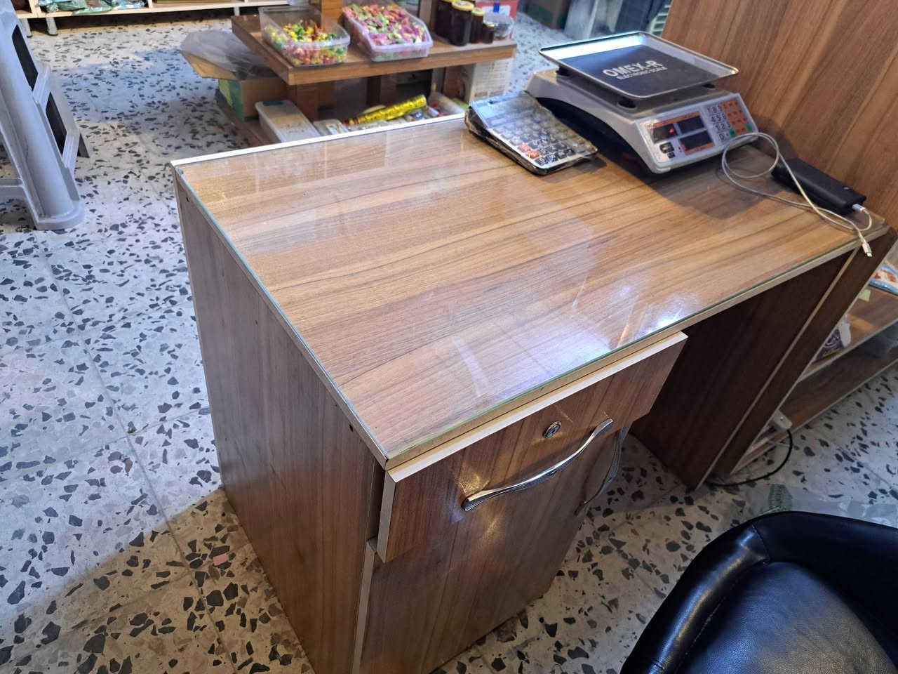 شغل جديد وقوي وشخط مابيه 
المكان: كربلاء/الروضتين
تريدهن شلعه وحدة بسعر تدلل
تريد حاجة وحدة منهن هم عادي
هذا رقمي
***********
