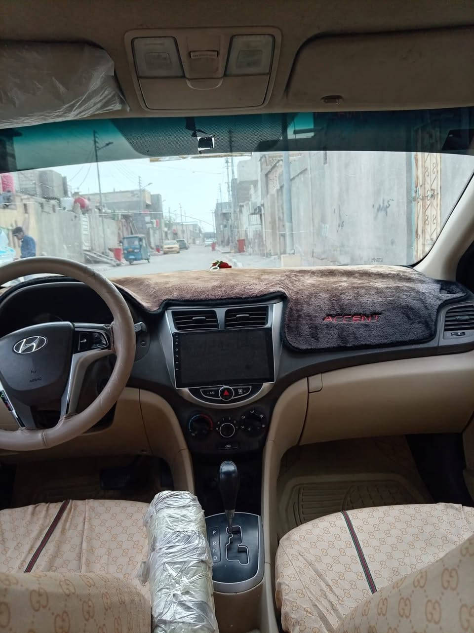اكسنت2012خليجي مكينه 1600 قطرتين رقم انكليزي سنويه 2030سياره بيه رشات صبق قليله مكفوله من ضربه تخم تاير تبريد شغال سعر 78 بيه مجال حق الجيه سياره تحويل ثاني يوم عنوان بصره  دور الشرطه قرب محطه شارع السيد اربع سايدات ***********
