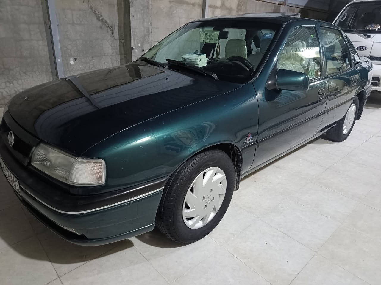 سلام عليكم ورحمة الله وبركاته 
اوبل فكترا 1995 زيتوني رقم سليمانيه
 كير اوتو تبريد اصل فتحة سقف 
 المكينه حجم 20 وارد يابان 
تخم تاير صدر امامي خلي خير من الله 
كهربائيات كلها شغاله سياره جاهزه تحويل 
مباشر مكفوله من الخياس والكص صبغ جماليه 
مكان السياره صلاح الدين قضاء بلد 
رقم الهاتف *********** او *********** 
السعر  (( 63 )) $ بيها مجال قليل حك الجيه 
السياره بالحقيقه احلا من الصور
