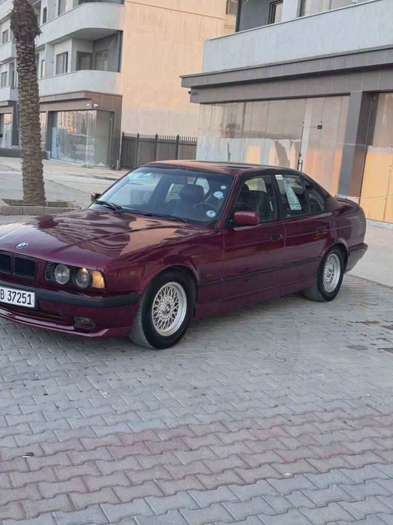 بیئیم مودیل 1992
بدون ضربە
525 بلاد اوتوماتیک بلاد
سیارە جاهز ربع مصرف مابیە
تحویل ثاني یوم 
مکان کرکوک گدام ملعب دولي

رقم *********** كركوك, العراق
