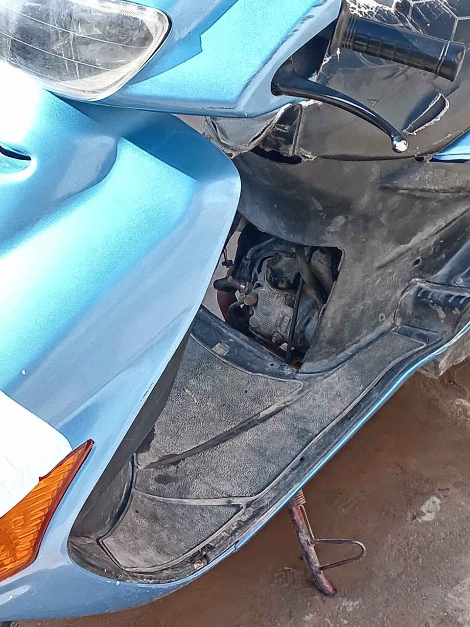 دراجه فراشه للبيع السعر٤٠٠قفل مكينه مفتوحه
***********
