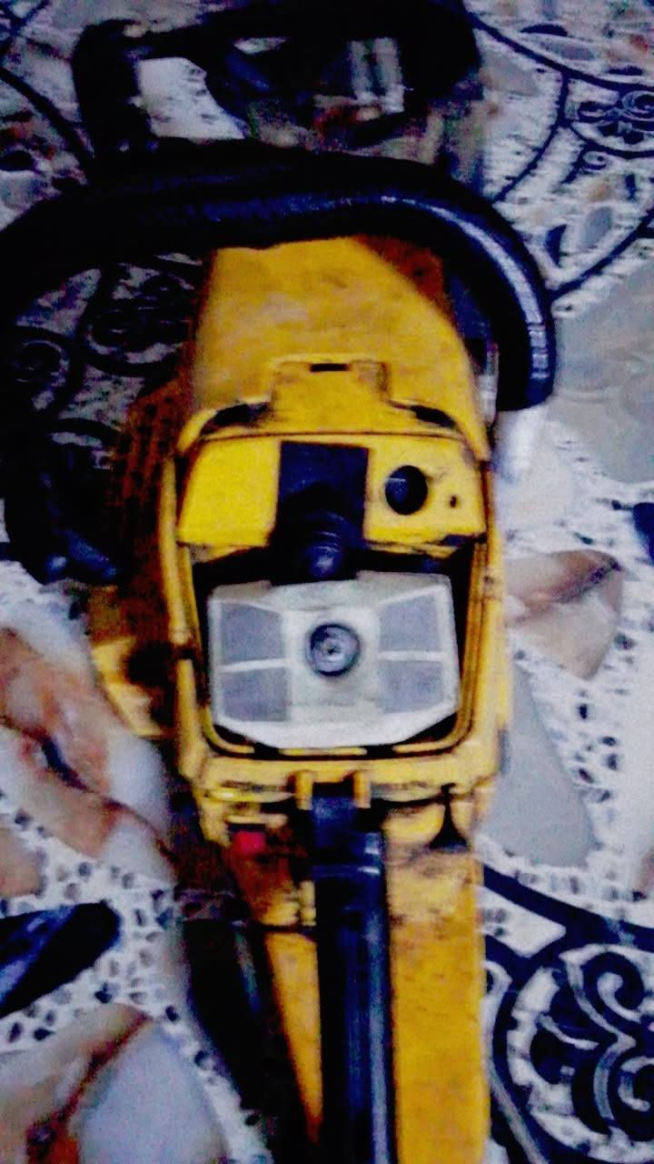 السلام عليكم اخوان  منشارZM_5800  جاي اشتغل بيه وطفى  ماعرف ليش   شتريت غيره   سعره 40 وبيه مجال.  مكاني شلالت بلد. رقم تلفوني ***********
