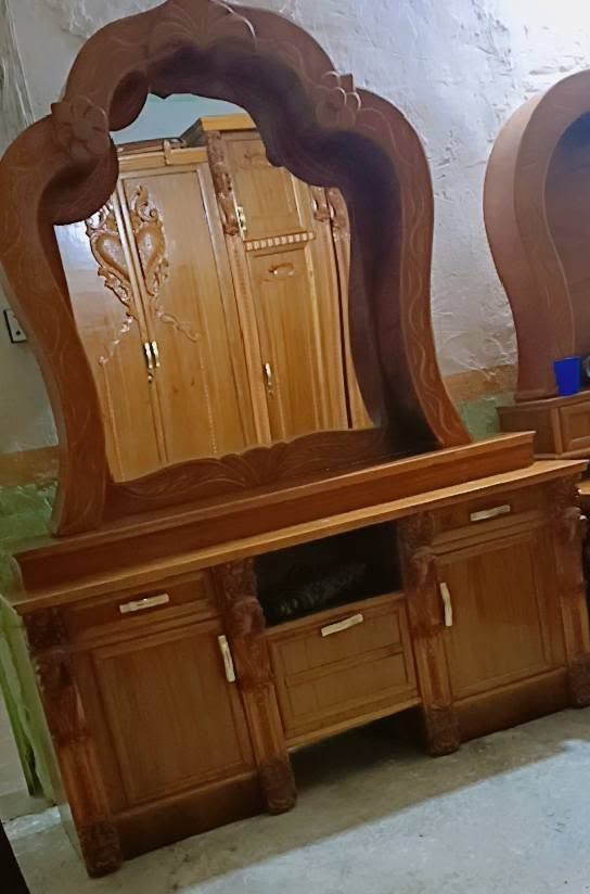 غرفة للبيع هي والدوشك 
 استخدام قليل اي ضرر مابيهة 
السعر مليون وبيهة مجال بسيط


**إذا كنت صاحب هذا الإعلان وتريد حذفه لأي سبب، رجاءا أرسل رسالة إلى الدعم الفني**