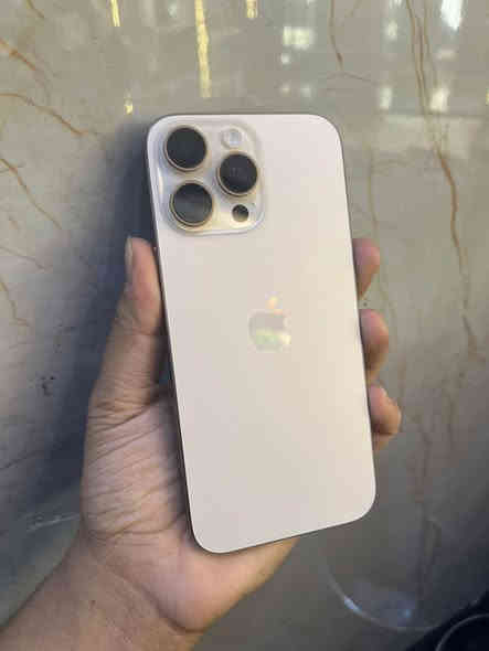 الون صحراوي دزرت 
ذاكره 256 
بطاريه 100
بعده بضمان ماستر عربي AAA
غدش مابي على وضع وكاله 
مع كامل ملحقات
مشحون ٢٤٠ مره 
سعر850 الف قفل
عنواني بغداد ‭0783 888 3993‬
