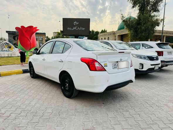 السلام عليكم 
نيسان سني هندي 2024 بليتة زركة السيارة اخت الزيرو ماشية 7000 كفالة عامة داخلة بالضمان وتبديلات الدهن بشركة السور 
مواصفات معروفة واي تفاصيل اتصال ***********
السعر 135 وبيهة مجال بسيط جدا
