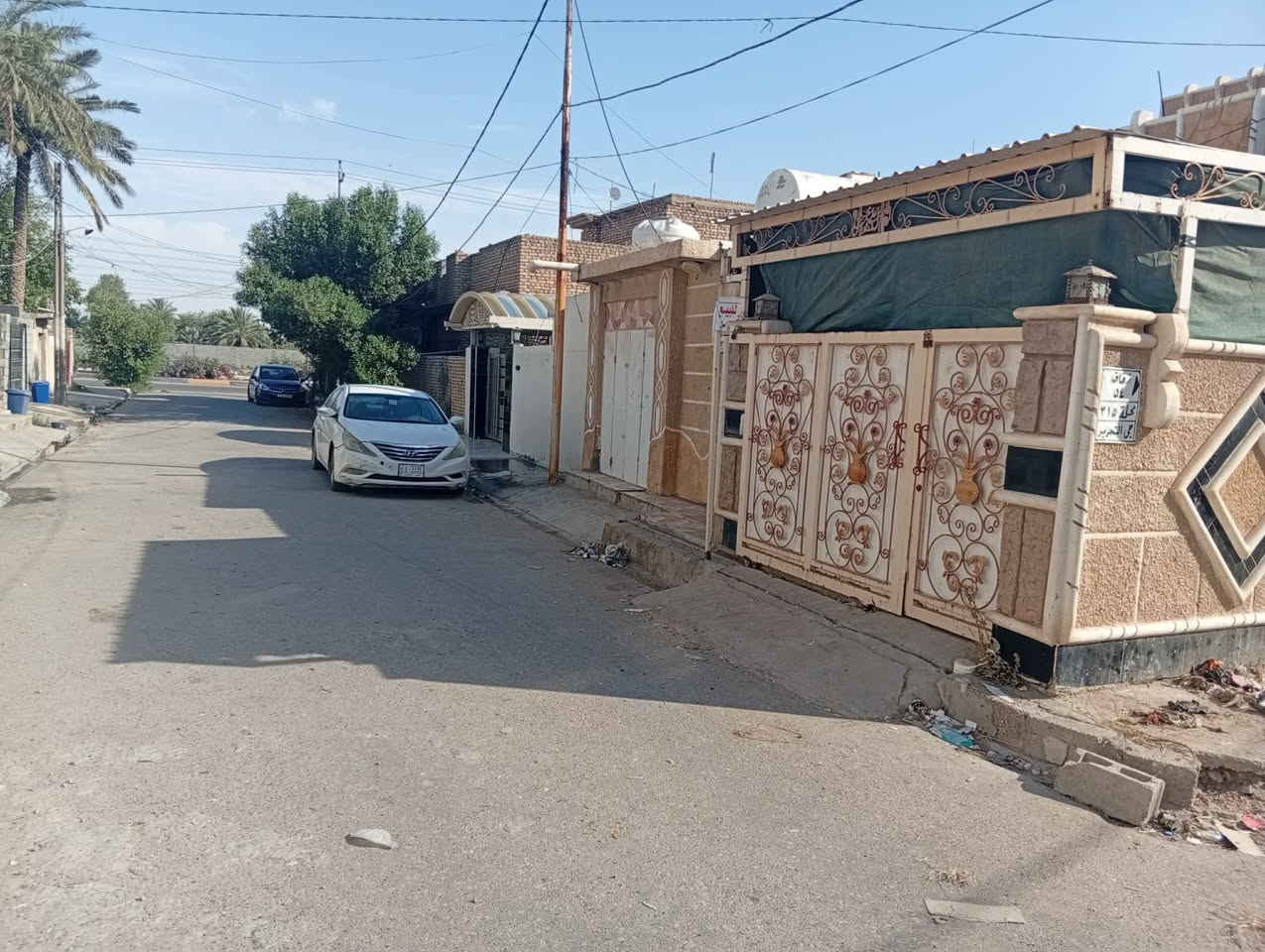 🏡 بيت للبيع – بعقوبة / التحرير / الحاولي 🏡
فرصة مميزة لامتلاك بيت بموقع ممتاز قريب من ملعب الحاولي (ملعب الزهيري)، ضمن منطقة سكنية هادئة ومخدومة بالكامل، مناسبة للعوائل والسكن المريح.

✅ أرصفة وتبليط
✅ جميع الخدمات متوفرة
✅ موقع هادئ وقريب من المرافق المهمة

📐 المساحة: 10 × 10 متر
📄 سند طابو ملك صرف

💰 السعر: 97 مليون دينار
🔹 مجال بسيط جداً للجادين

📞 للاستفسار:
***********

بيت بموقع مميز وسعر مناسب، فرصة لا تعوض.
